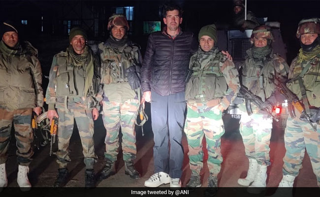 Army Rescues British National Who Lost Track While Skiing In J&K