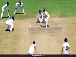 Ind Vs Eng: आउट होने के बाद पिच को देखकर हंसने लगे Joe Root, घूरकर देखने लगे सिराज - देखें Video Ind Vs Eng: आउट होने के बाद पिच को देखकर हंसने लगे Joe Root, घूरकर देखने लगे सिराज - देखें Video