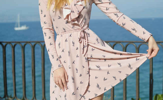 Say Yes To These Pretty Dresses When You Want To Glam Up