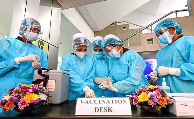 Over 161 Crore Jabs, 74 Lakh Booster Doses Administered So Far: Centre