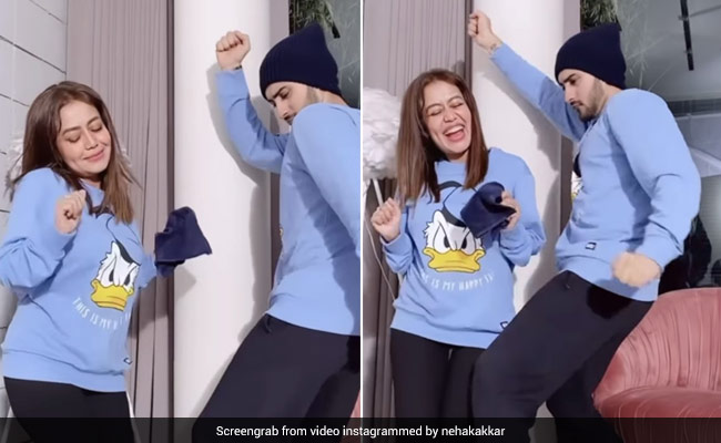 Neha Kakkar And Rohanpreet Singh Are Twinning And Winning This Valentine’s Week