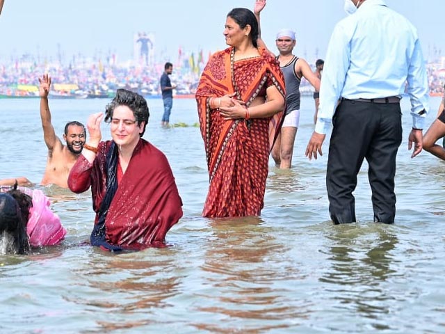 Priyanka Gandhi Vadra Takes Holy Dip In Sangam, Rows Boat On Way Back