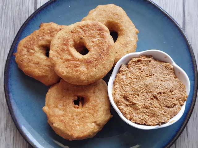 How To Make Medu Vada | Easy Medu Vada Recipe Video