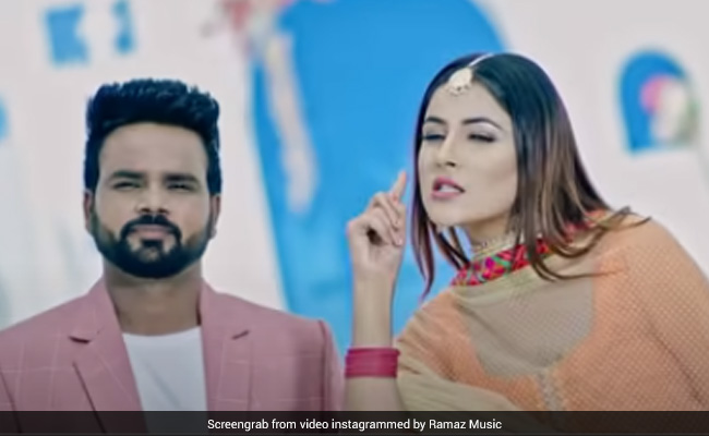 शहनाज गिल के पंजाबी सॉन्ग 'फेसबुक वाली' का यूट्यूब पर जबरदस्त धमाल, Video 2 करोड़ के पार