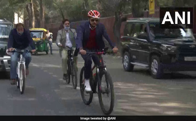 "Come Out Of AC Car": Robert Vadra, On Bicycle, Slams PM Over Fuel Price