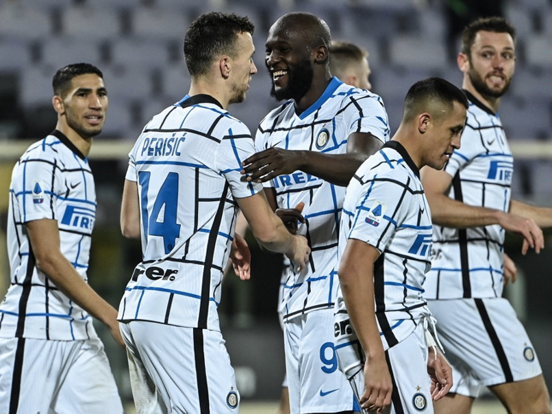 Serie A: Nicolo Barella, Ivan Perisic Score To Put Inter Milan Top
