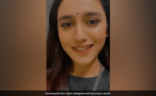 Priya Prakash Varrier ने 'मनवा लागे' पर यूं झूमकर दिए एक्सप्रेशंस, Video जीत लेगा दिल
