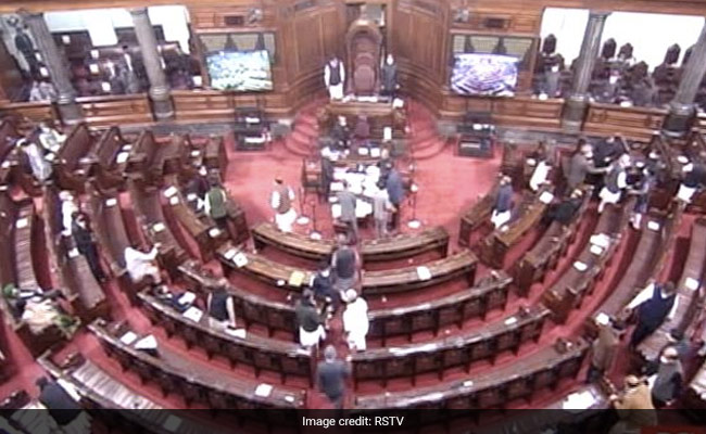 तेल, गैस की कीमतों पर राज्यसभा में जोरदार हंगामा, TMC ने की सत्र स्थगन की मांग-10 बातें