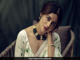 नेहा पेंडसे ने किया 'अनीता भाभी' के लुक का खुलासा, बोलीं- इस बार ग्लैमर ज्यादा रहेगी- देखें Video नेहा पेंडसे ने किया 'अनीता भाभी' के लुक का खुलासा, बोलीं- इस बार ग्लैमर ज्यादा रहेगी- देखें Video