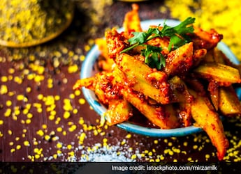 Winter-Special: This Gajar Ka Achar Recipe Is Sure To Tug At Heartstrings Winter-Special: This Gajar Ka Achar Recipe Is Sure To Tug At Heartstrings