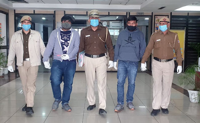 फर्जी पासपोर्ट और वीजा बनाकर लोगों को विदेश भेजने वाले दो एजेंट गिरफ्तार