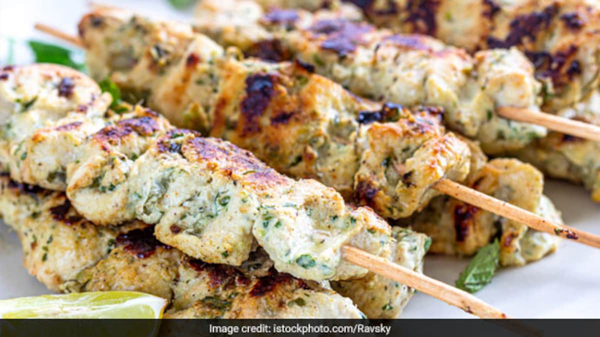 Do you like chicken? Prepare a delicious creamy garlic chicken to