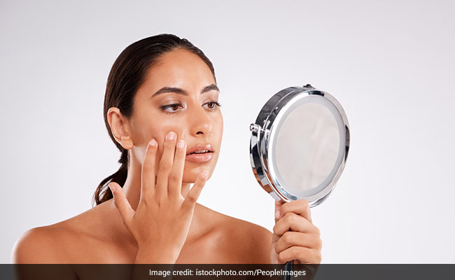 Those With Oily Skin Need To Steer Clear Of These 5 Beauty Ingredients