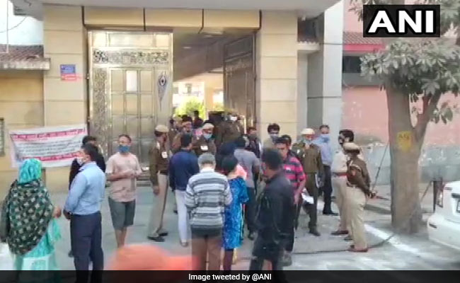 Voting On For Bypolls To 5 Municipal Wards In Delhi