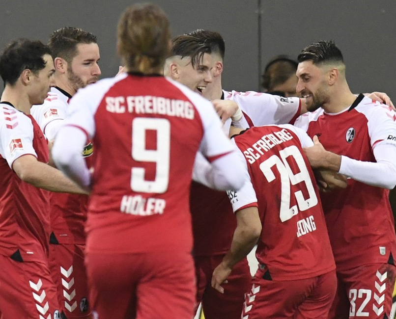 Bundesliga: Borussia Dortmund's Top-Four Hopes Hit By Freiburg Defeat