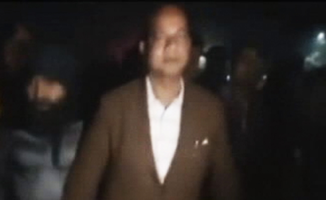 Bengal Minister Jakir Hossain Attacked Over Rivalry Involving Trinamool: Railway Officials