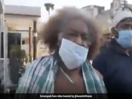 बागपत के चाचा को देख लोगों ने लगा ली भीड़, पूछा - 'बाल भी बेचते हो क्या...' - दिया ऐसा जवाब - देखें Video बागपत के चाचा को देख लोगों ने लगा ली भीड़, पूछा - 'बाल भी बेचते हो क्या...' - दिया ऐसा जवाब - देखें Video