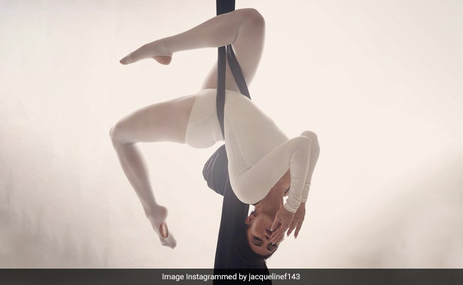 Jacqueline Fernandez Elegantly Turns Our Friday Upside Down In A Chic Bodysuit
