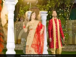 Amrapali Dubey ने भोजपुरी गाने पर निरहुआ संग किया डांस, बार-बार देखा जा रहा वीडियो Amrapali Dubey ने भोजपुरी गाने पर निरहुआ संग किया डांस, बार-बार देखा जा रहा वीडियो