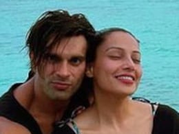 Bipasha Basu Makes Roasted Chicken For Husband Karan Singh Grover - And We Are Slurping