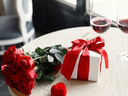 Rose Day Gift Ideas: रोज डे पर गुलाब के अलावा और क्या दे सकते हैं गिफ्ट, अपने प्यार को ऐसे करें विश 