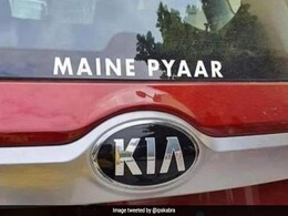 शख्स ने कार पर की कुछ ऐसी क्रिएटिविटी, हंसी रोक नहीं पाए IPS, बोले- भारत में हैं सबसे ज्यादा क्रिएटिव दिमाग शख्स ने कार पर की कुछ ऐसी क्रिएटिविटी, हंसी रोक नहीं पाए IPS, बोले- भारत में हैं सबसे ज्यादा क्रिएटिव दिमाग