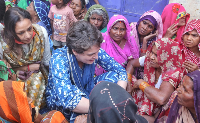 Priyanka Gandhi Vadra In UP's Prayagrag, Assures Boatmen Of Her Support