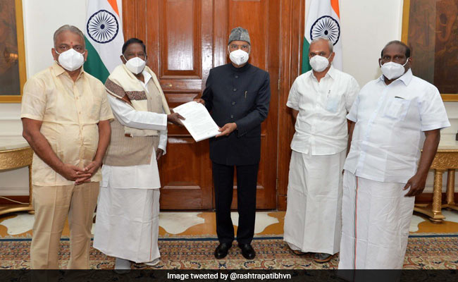 Puducherry Chief Minister Meets President; Seeks Recall Of Lt Governor Kiran Bedi
