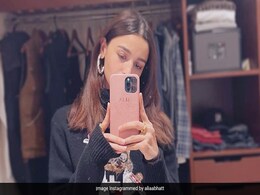 Just Like Alia Bhatt, We Can’t Say No To Sweater Weather Just Like Alia Bhatt, We Can’t Say No To Sweater Weather