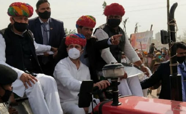 "मोदीजी चाहते हैं...": राजस्थान की ट्रैक्टर रैली में बोले राहुल गांधी