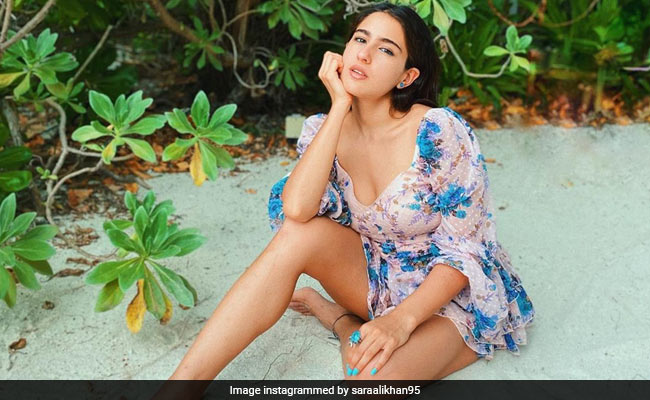 Sara Ali Khan’s Beach Holidays Are Incomplete Without Floral Dresses