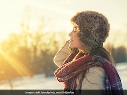 सर्दियों में धूप नहीं ले पा रहे हैं, तो विटामिन डी के लिए डाइट में जरूर शामिल करें ये चीजें सर्दियों में धूप नहीं ले पा रहे हैं, तो विटामिन डी के लिए डाइट में जरूर शामिल करें ये चीजें