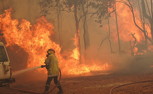 Australia Tells Thousands To Leave Homes As Bushfire Threatens Perth