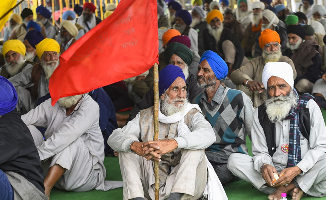 Internet Suspended At Delhi's 3 Border Protest Sites Over <i>Chakka Jam</i> Call