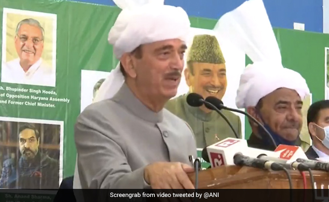 "Proud Of Leaders Like Our PM, Doesn't Hide True Self": Ghulam Nabi Azad
