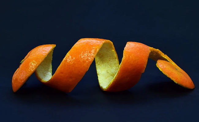 Never Say No To Orange Peels Again With These Natural Face Packs For Glowing Skin