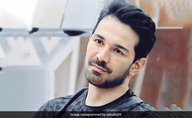 'बिग बॉस 14' से बाहर हुए अभिनव शुक्ला ! पब्लिक वोट नहीं बल्कि बिग बॉस ने चली यह चाल