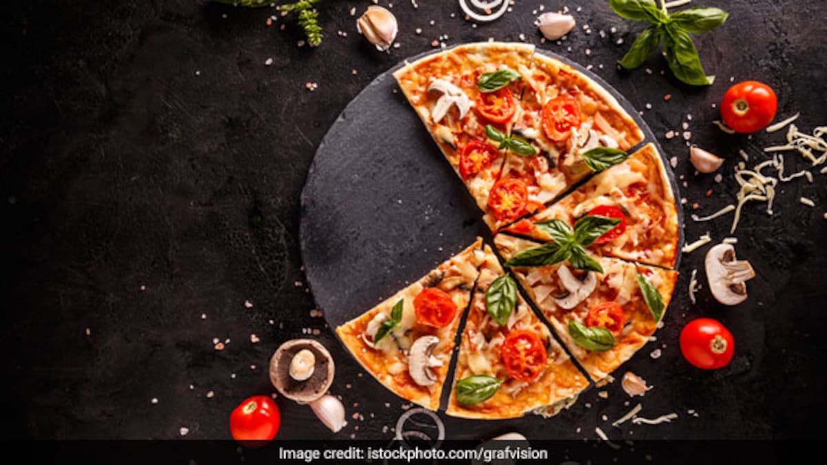 Pizza Puff, Pizza Bites And More 5 Innovative PizzaStyle Snacks That