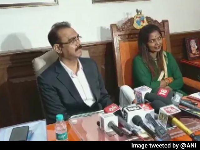 Watch: Mumbai Civic Official Accidentally Drinks Sanitiser Instead Of Water