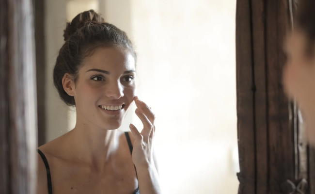 Valentine's Day Special: Get Rid Of Your Skincare Woes With Expert Tips