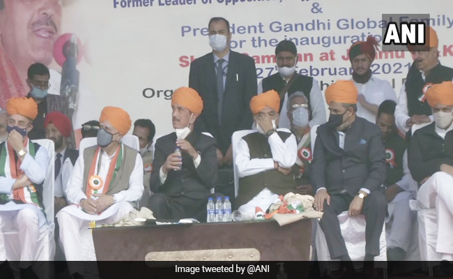 "सच्चाई है कि हम पार्टी को कमजोर होता देख रहे हैं": जम्मू में बोले कांग्रेस के असंतुष्ट नेता