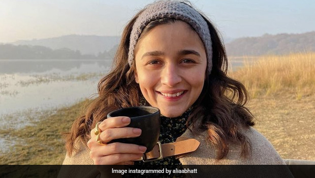 Alia Bhatt Sips on Morning Coffee At A Beach - Perfect Vacation!