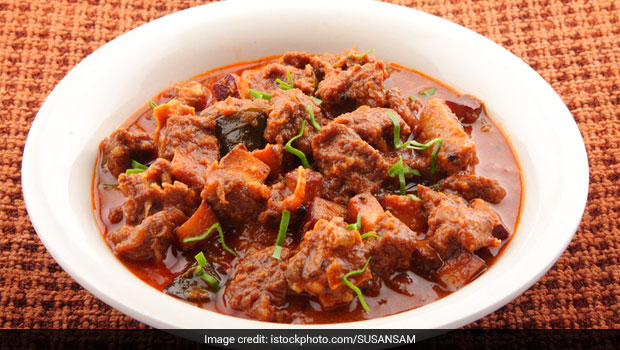 How To Make Railway Mutton Curry - An Anglo-Indian Delicacy Of The First Class Passengers (Recipe Inside)