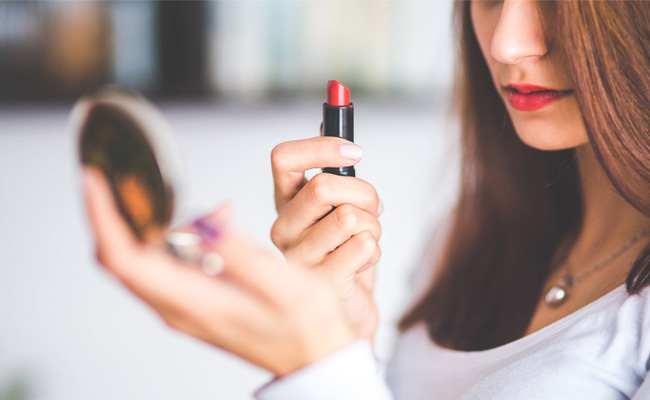 These Lipsticks Will Give You Reasons To Glam Up