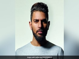 युवराज सिंह ने गिरफ्तारी से बचने और केस खारिज कराने के लिए हाईकोर्ट में लगाई गुहार युवराज सिंह ने गिरफ्तारी से बचने और केस खारिज कराने के लिए हाईकोर्ट में लगाई गुहार