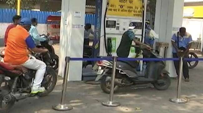 Petrol, Diesel Rates Remain Constant On Tuesday