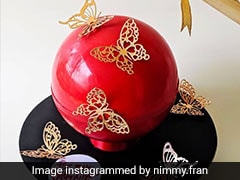 Pinata Cakes: The 'Smashing' New Food Trend Which Packs A Sweet Surprise Pinata Cakes: The 'Smashing' New Food Trend Which Packs A Sweet Surprise