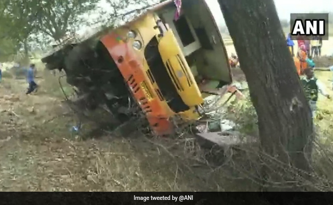 One Dead, Over Dozen Injured After Bus Overturns In Madhya Pradesh