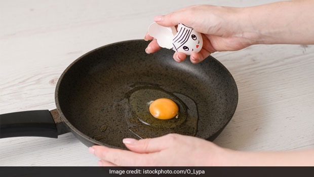 Latest Viral Hack Of Cracking Eggs Without Breaking Yolk Amuses The Internet