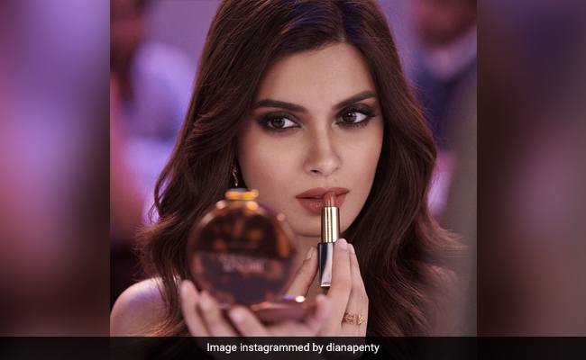 With Smokey Eyes And Red Lips, Diana Penty Has Her Gorgeous Friday Game Face On
